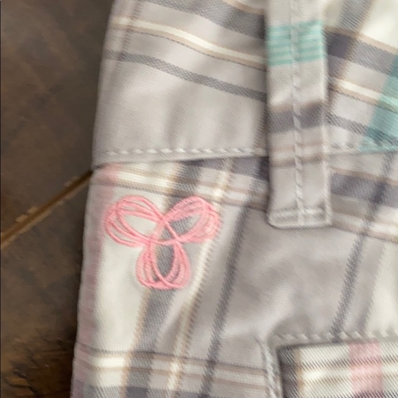 TNA Plaid Shorts Size 0 - Picture 3 of 3